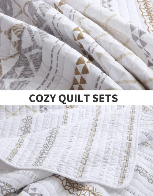 Load image into Gallery viewer, 100% Cotton Quilt Queen Size - 3 Pieces Boho Striped Lightweight Soft Breathable Beige Gray White Bedding Set with 2 Shams, Bohemian Pattern Printed Bedspread/Coverlet/Comforter for All Season
